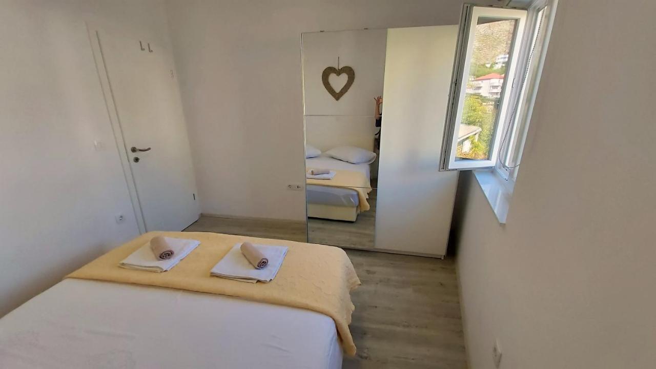 Apartments Zorica ดูเช ภายนอก รูปภาพ