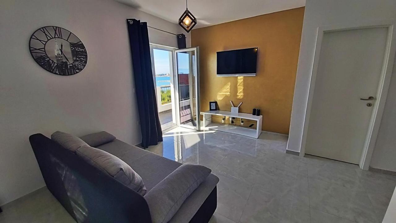 Apartments Zorica ดูเช ภายนอก รูปภาพ